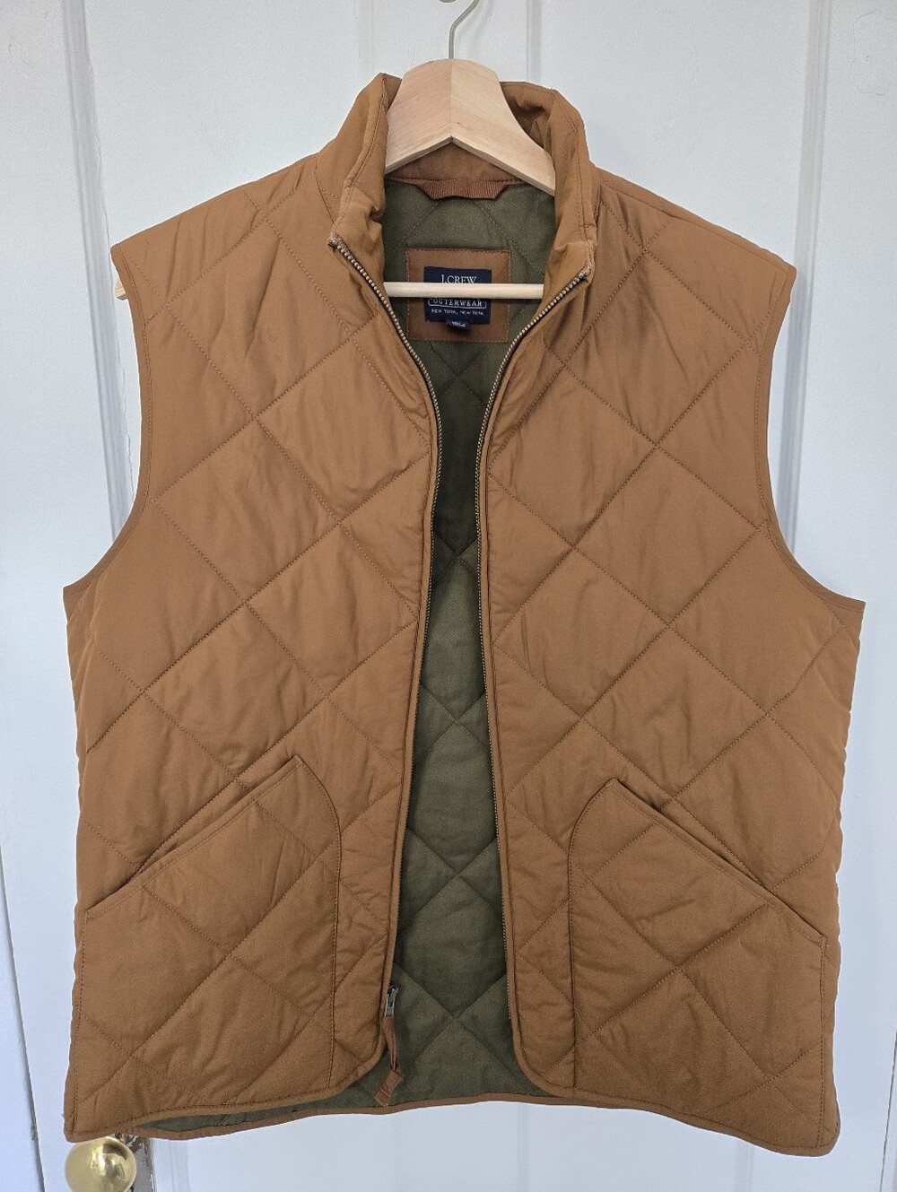 J. Crew Mens Quilted Walker Vest Size M Preppy English Countryside Heritage Fall